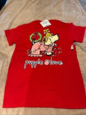 Puppie Love Red Holiday Theme  T-Shirt size S